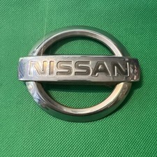 NISSAN - VINTAGE  CAR BADGE /