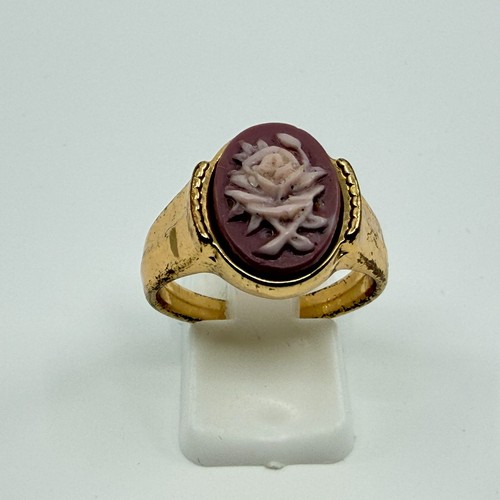 Vintage gold tone - tone, faux