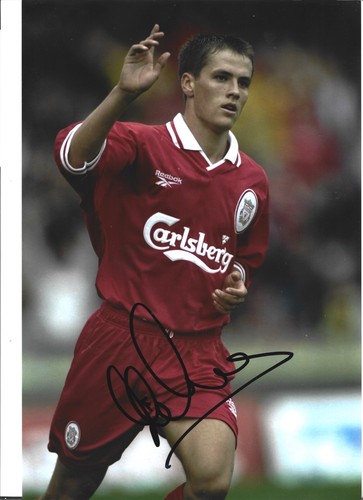 Michael owen signed photo - michael, photo-