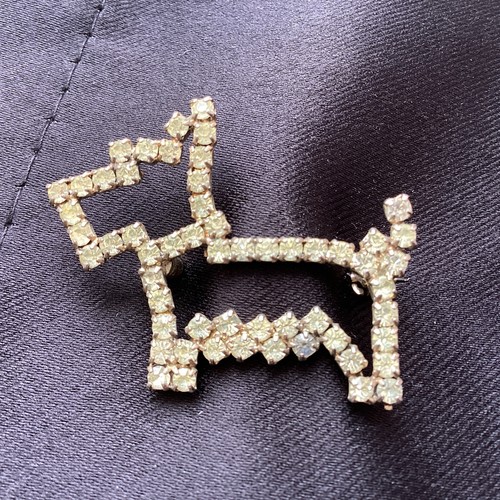Vintage brooch scottie dog - vintage,