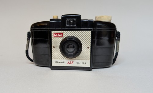 Vintage kodak brownie 127 - vintage,