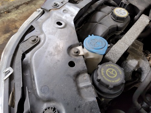 Washer bottle land rover - washer,