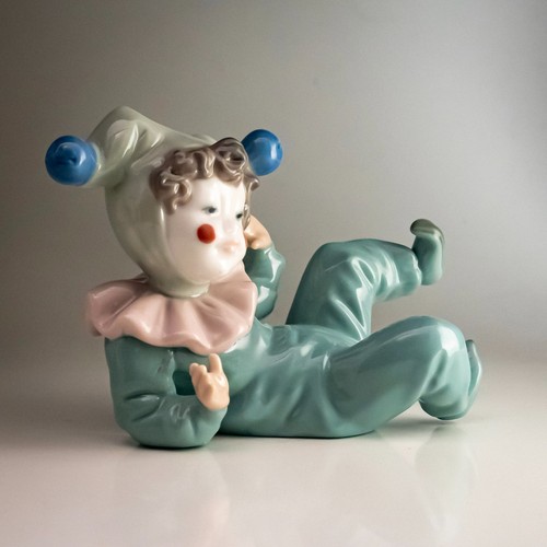 Nao lladro reclining clown - nao,