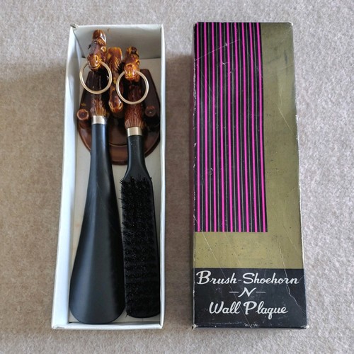 Vintage horse head brush - head,