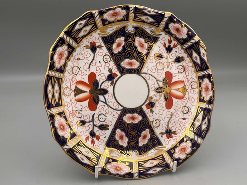 Royal crown derby - derby, traditional