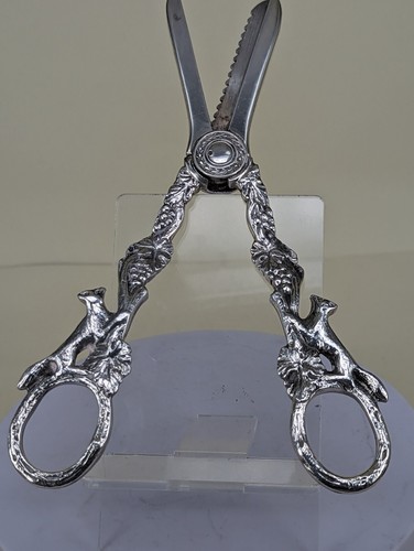 Solid silver grape scissors