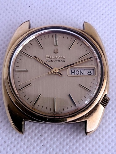 Vintage bulova accutron day - bulova,