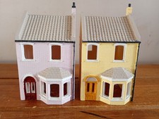 Pair Of Hornby Skaledale R9644