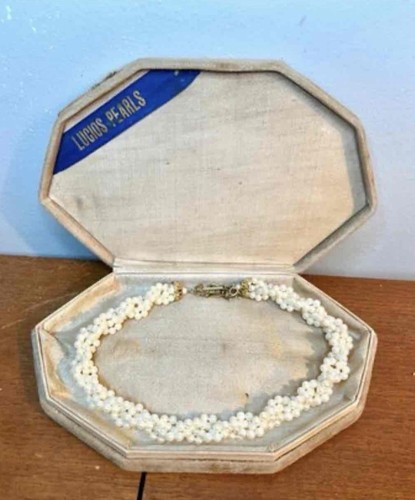 Vintage lucios simulated pearl - vintage,