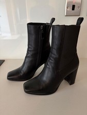 Moda in Pelle high heel black leather ankle boots. Size 5. Zip fasten. Good cond