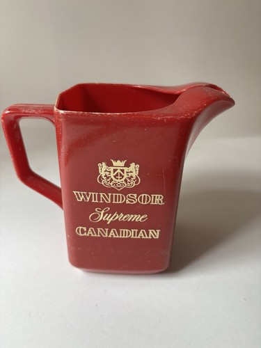 Vintage red plastic - red, windsor