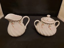 Wedgwood Pink Garland Milk /