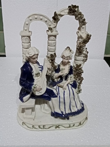 Vintage blue white - &,