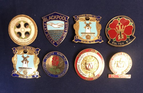 Lancashire bowling badges 8 - badges, x