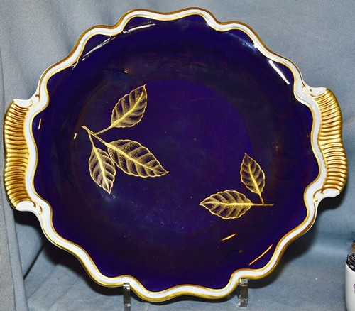 Cake plate with - cake,