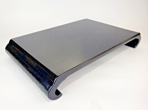 Floorboard lacquered wooden