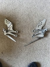 ZX10R 04-05 Footrests