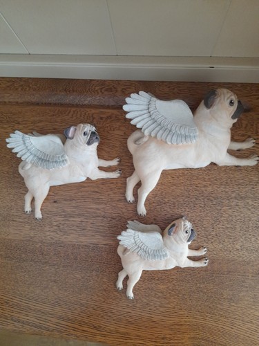 Ceramic flying pug wall - flying,