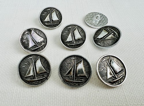 Vintage metal shank buttons - metal,