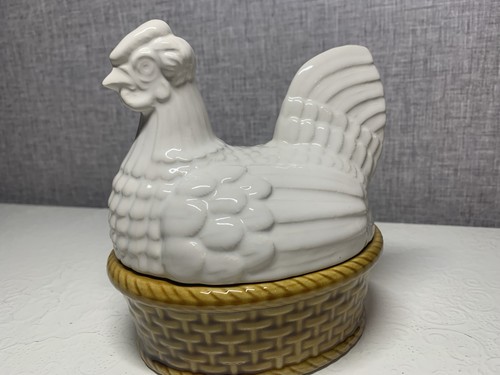 Ceramic hen basket weave - hen,