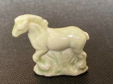 WADE WHIMSIE LIGHT GREEN GALLOPING HORSE
