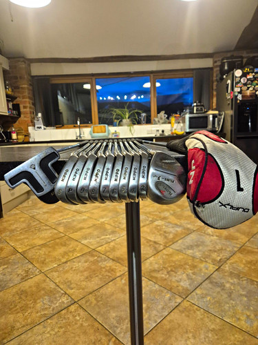Right handed golf club - right-handed,