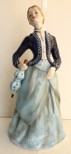 China doll figurine - doll.,