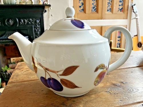 Royal worcester evesham large - worcester,