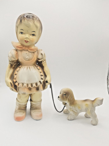 Vintage porcelain girl - porcelain, walking