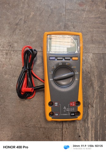 Fluke 175 digital multimeter - fluke,