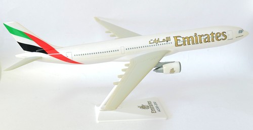 Airbus a330 200 - airbus, emirates