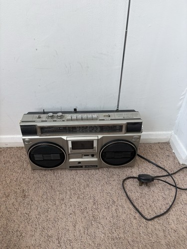 Hitachi trk 7011e portable - hitachi, trk-7011e