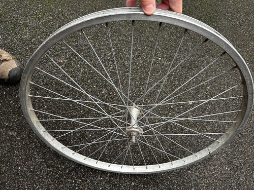 Bicycle front wheel schrader - wheel,