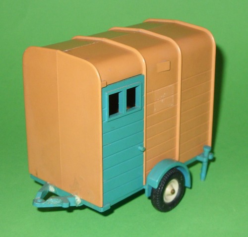 Britains farm 9547 horse box - 9547,