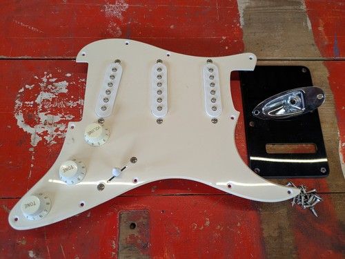 2015 squier fender affinity - by,