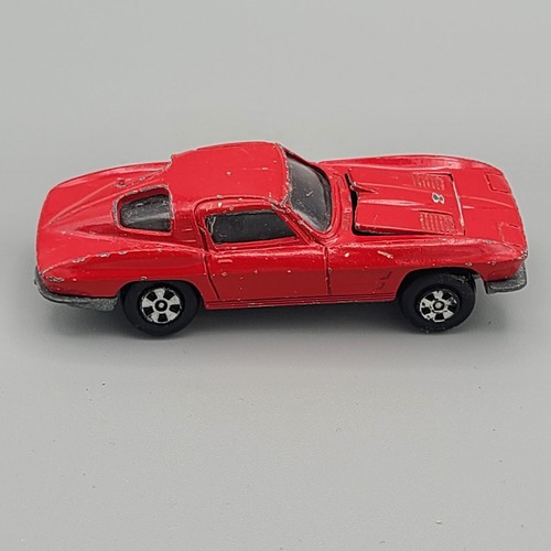 Red corvette stingray ertl - corvette,