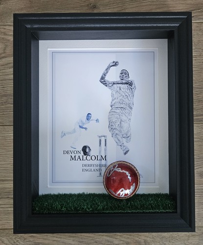 Devon malcolm signed england - ,