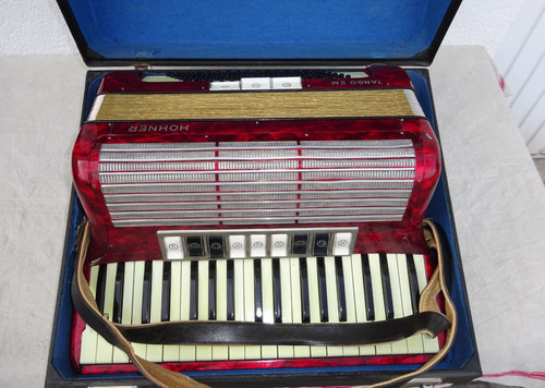 Accordion hohner tango 96 - hohner, ii