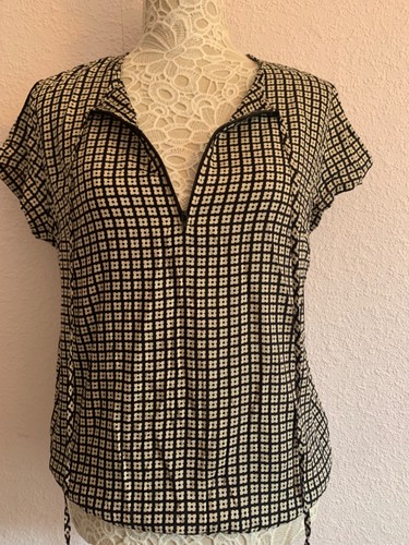 Agnes black and white short - b,
