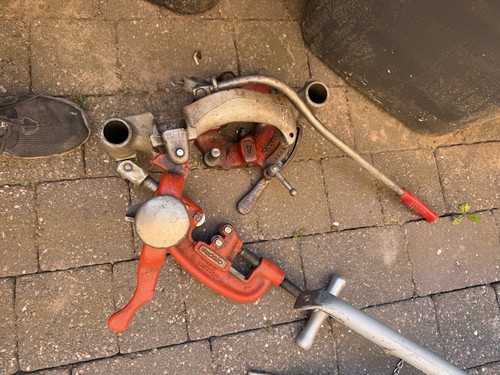 Ridgid 300 pipe threader - ridgid,