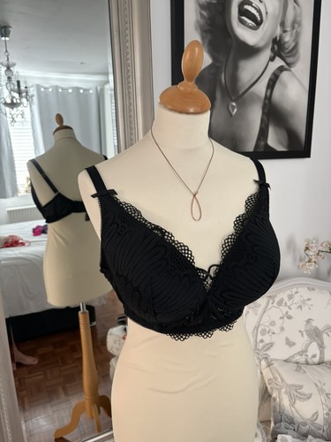 Black lace bra 38d - bra,