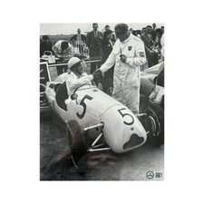 Stirling Moss Signed 10x8 Image (AFTAL Authenticated)