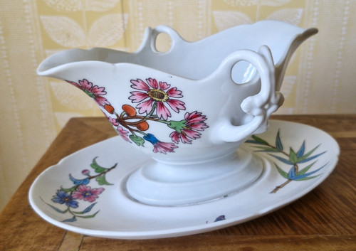 Large sauce gravy boat - large,