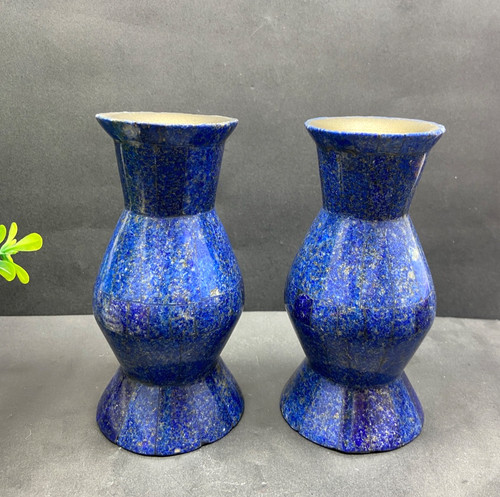 Lapis lazuli natural stone