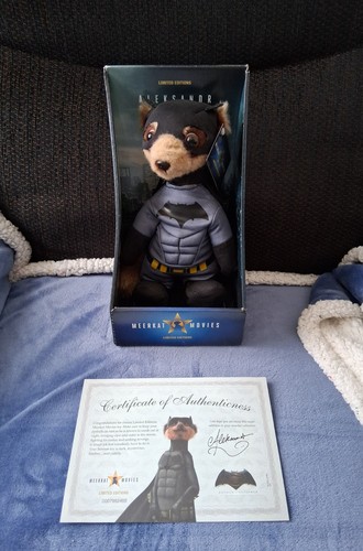 Alexandr batman meerkat - alexandr,