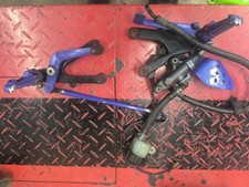 Yamaha YZF-R6 / R6 5EB 1999-2001 - Footrest Hangers / Rearsets - Pair