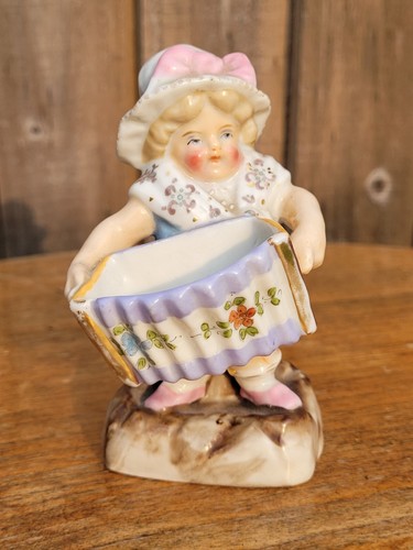 Conta boehme antique - &,
