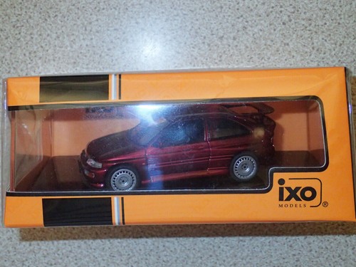 Ixo clc384n ford escort - 1:43,