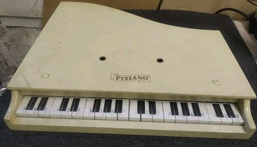 Vintage pixiano child toy - pixiano,
