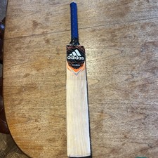 Adidas incurza size 5 Cricket